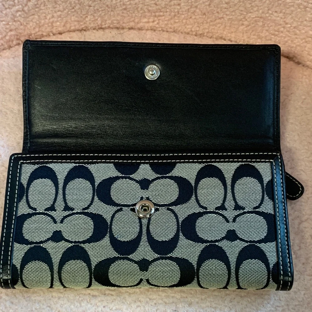 Coach Signature Canvas Wallet in Black and Tan